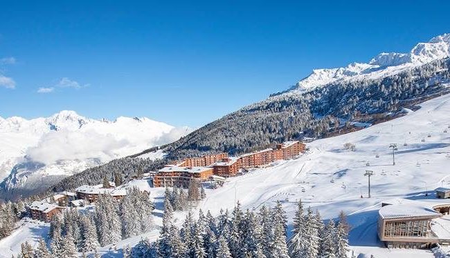 Quartier du Chantel à Arc 1800 en hiver