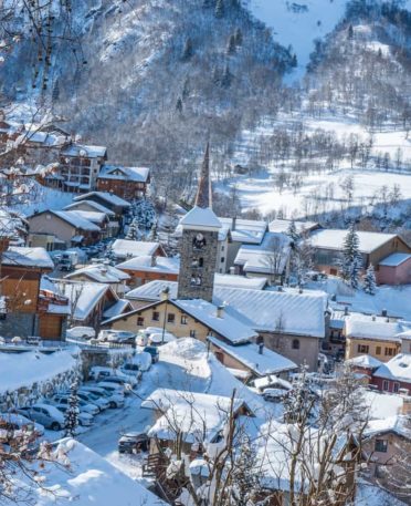 Village de Saint-Martin-de-Belleville en hiver